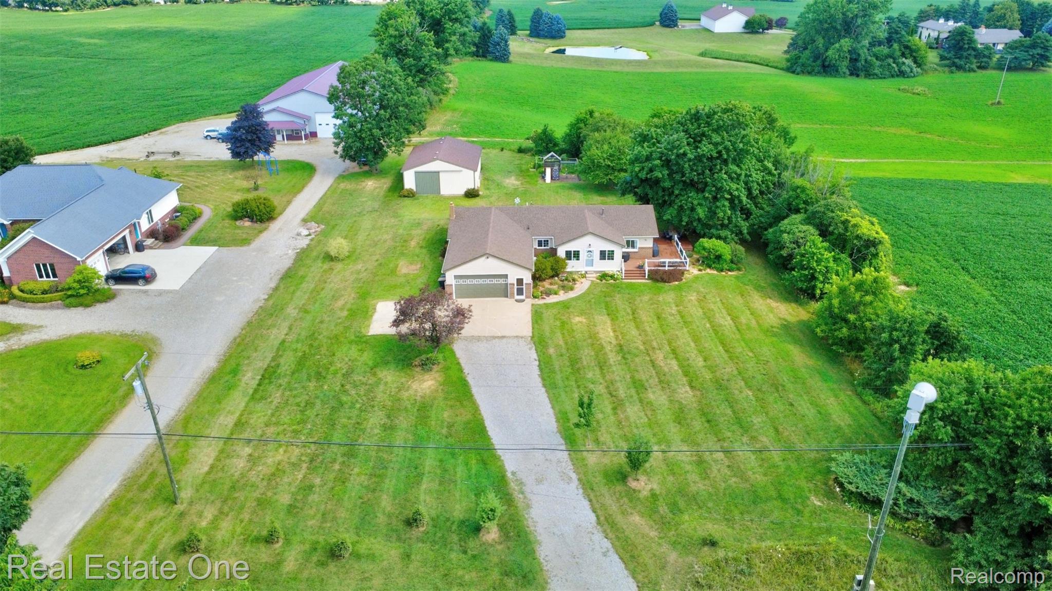 1136 Brauer Road