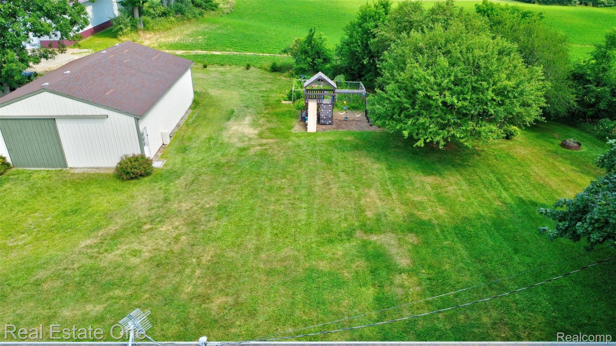 1136 Brauer Road