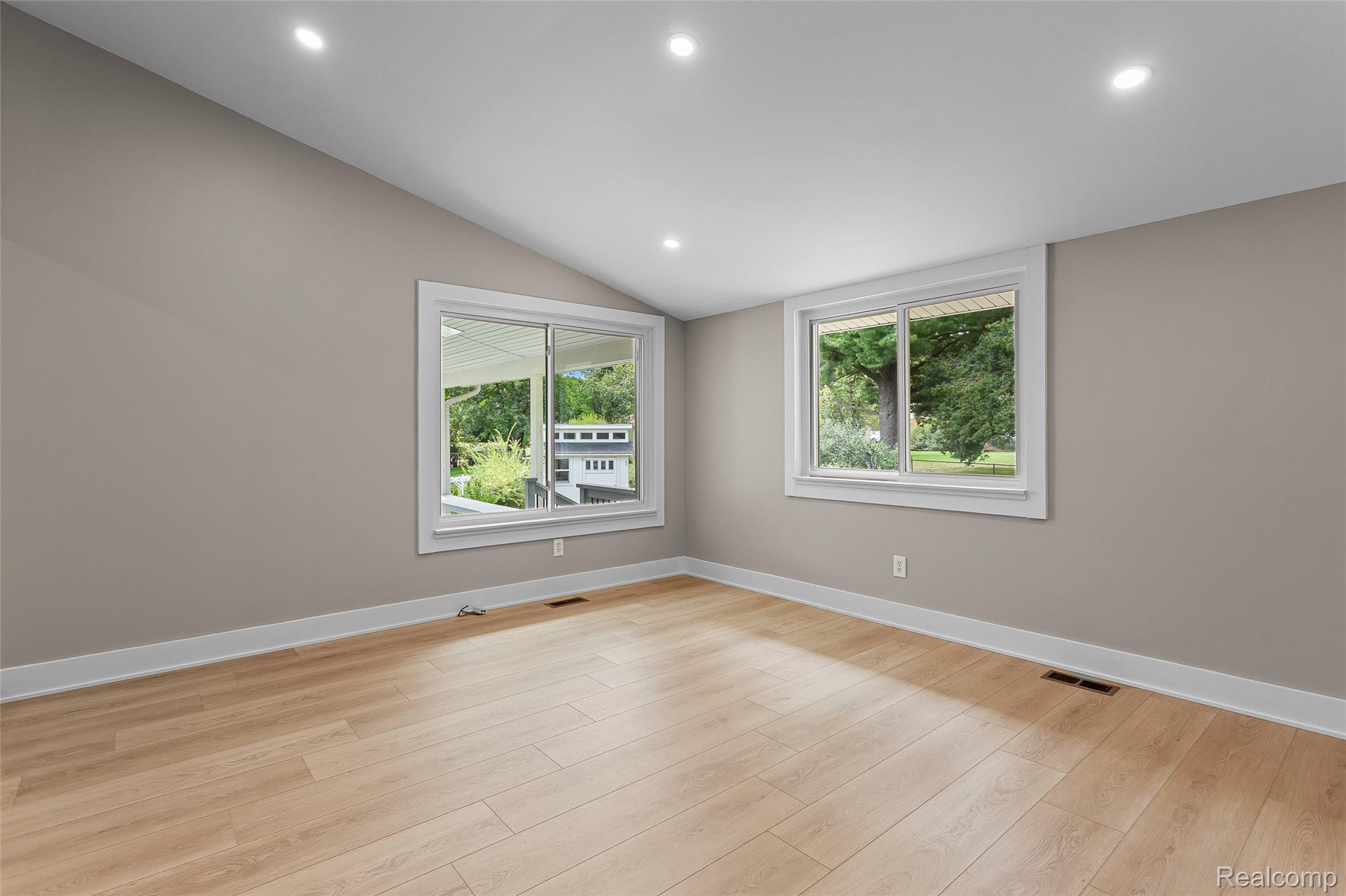 6552 Orion Road