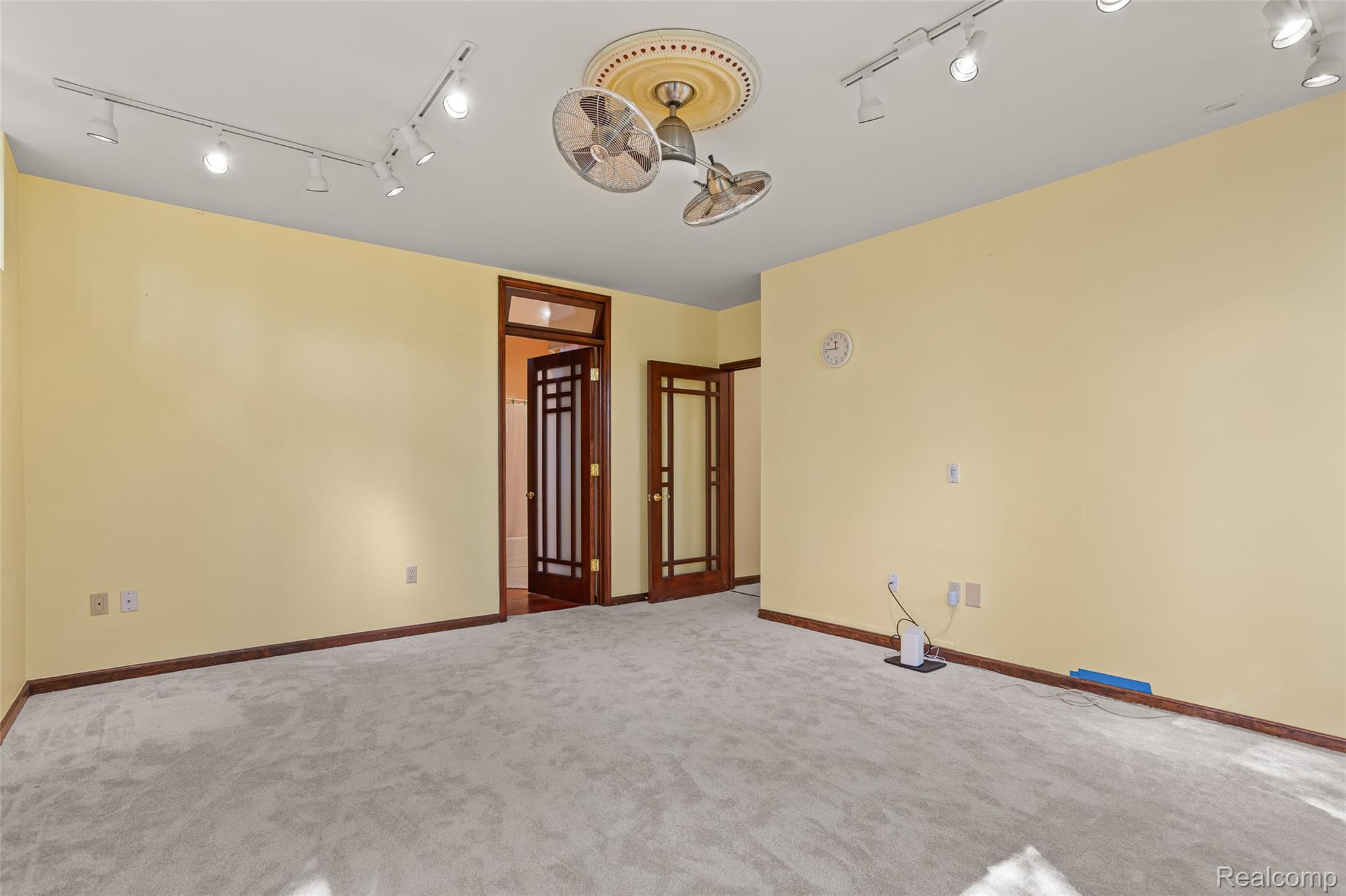 4665 Rue St Michelle