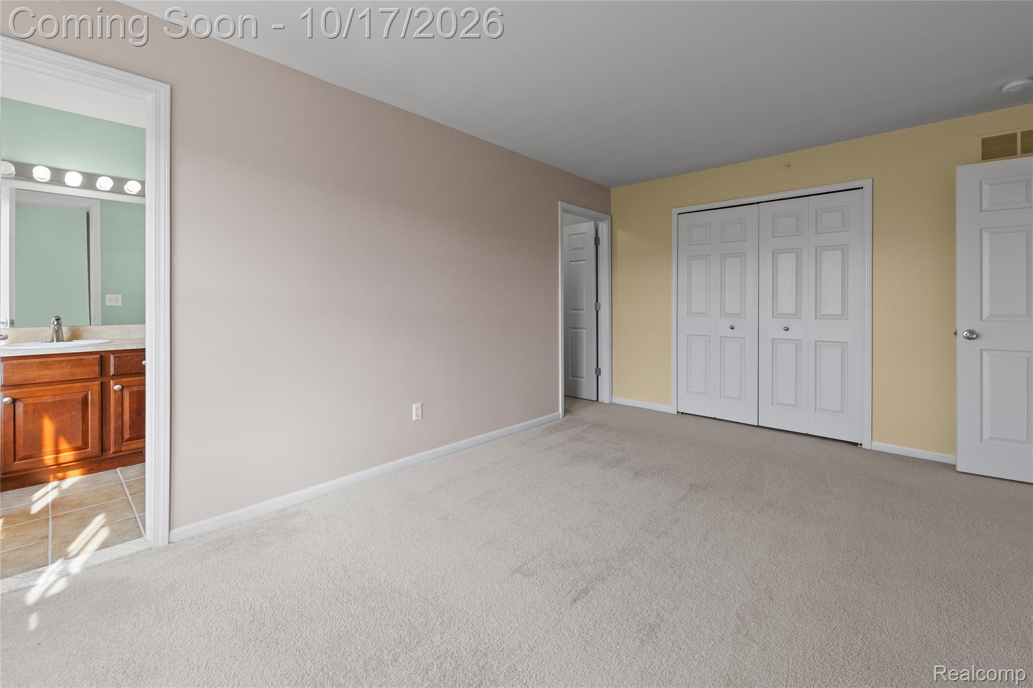 208 Amys WALK