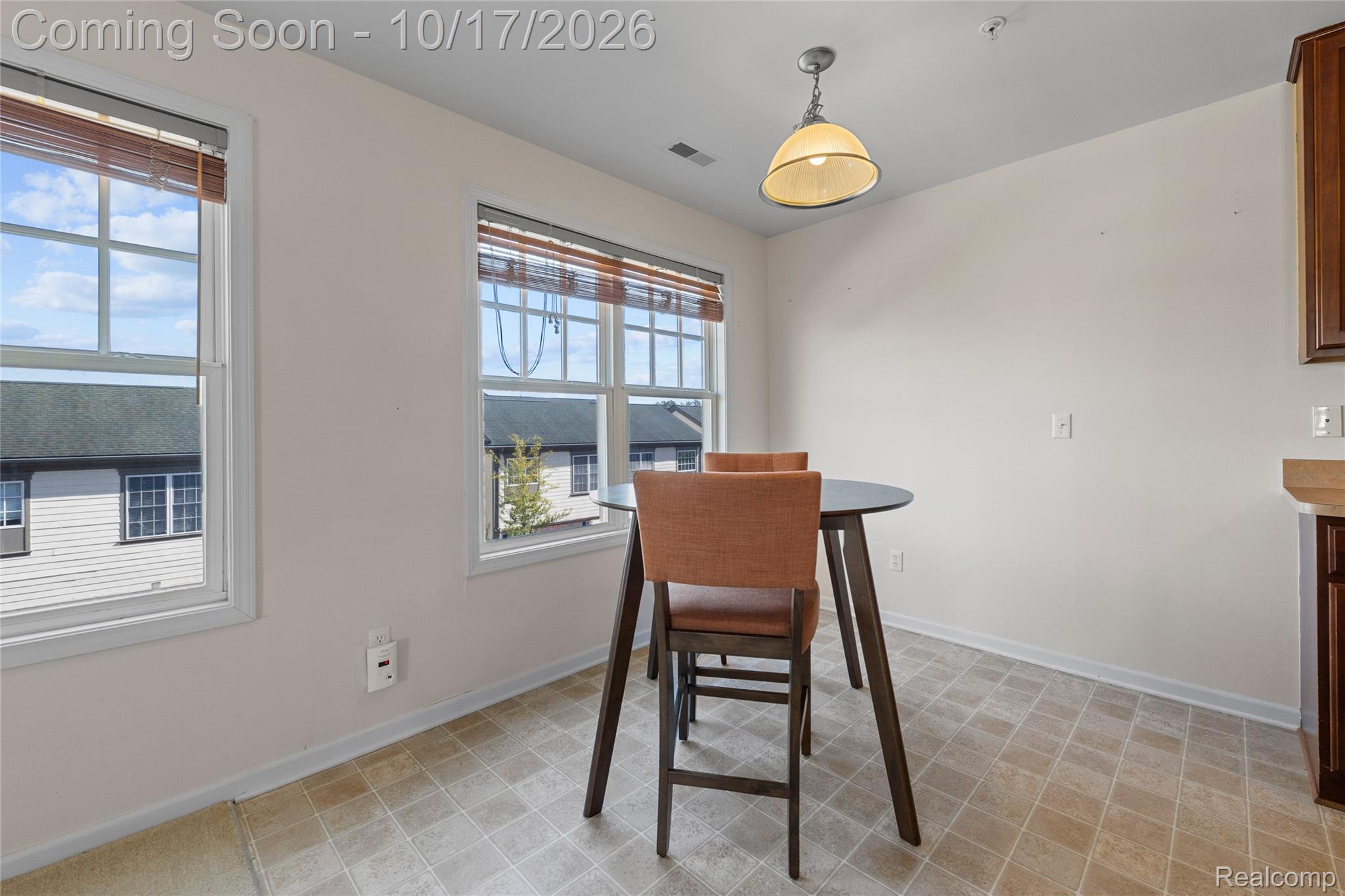 208 Amys WALK