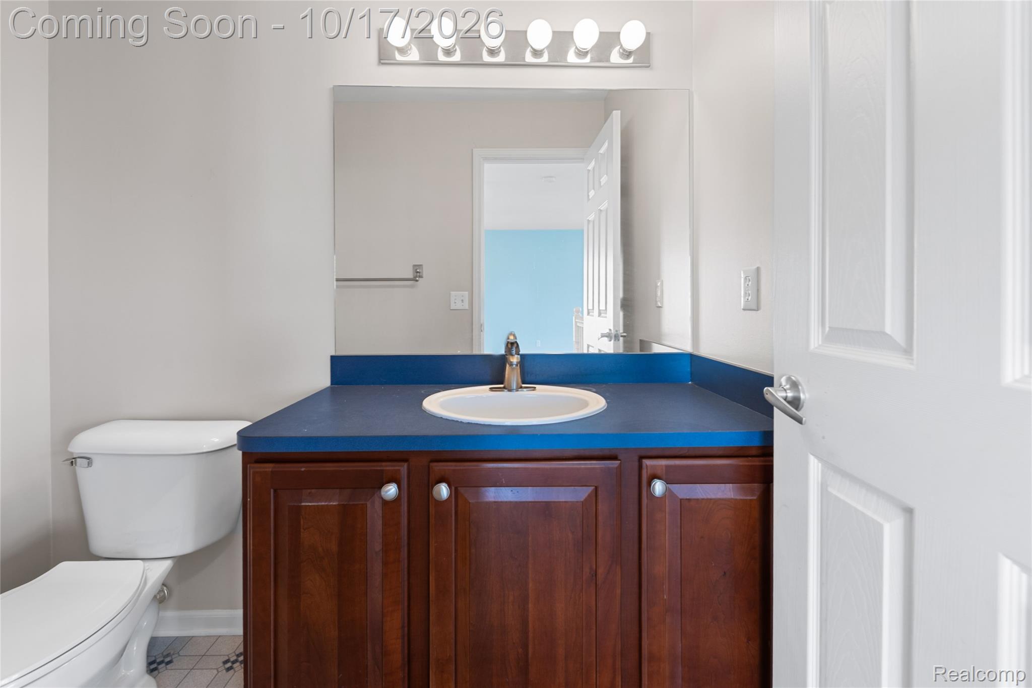 208 Amys WALK