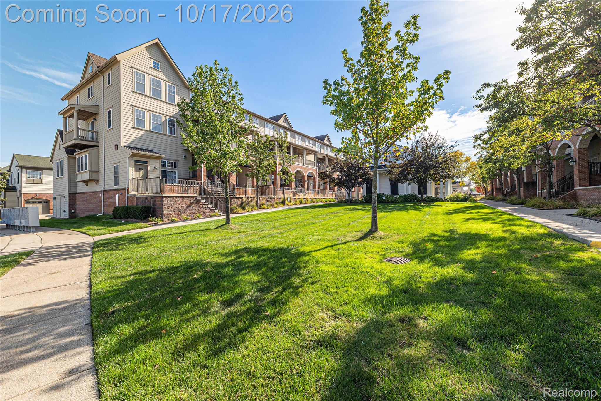 208 Amys WALK