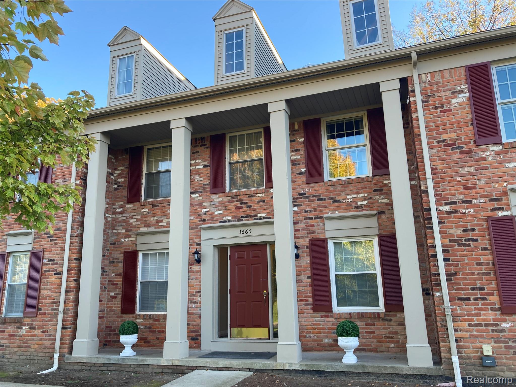 1665 Huntington PARK
