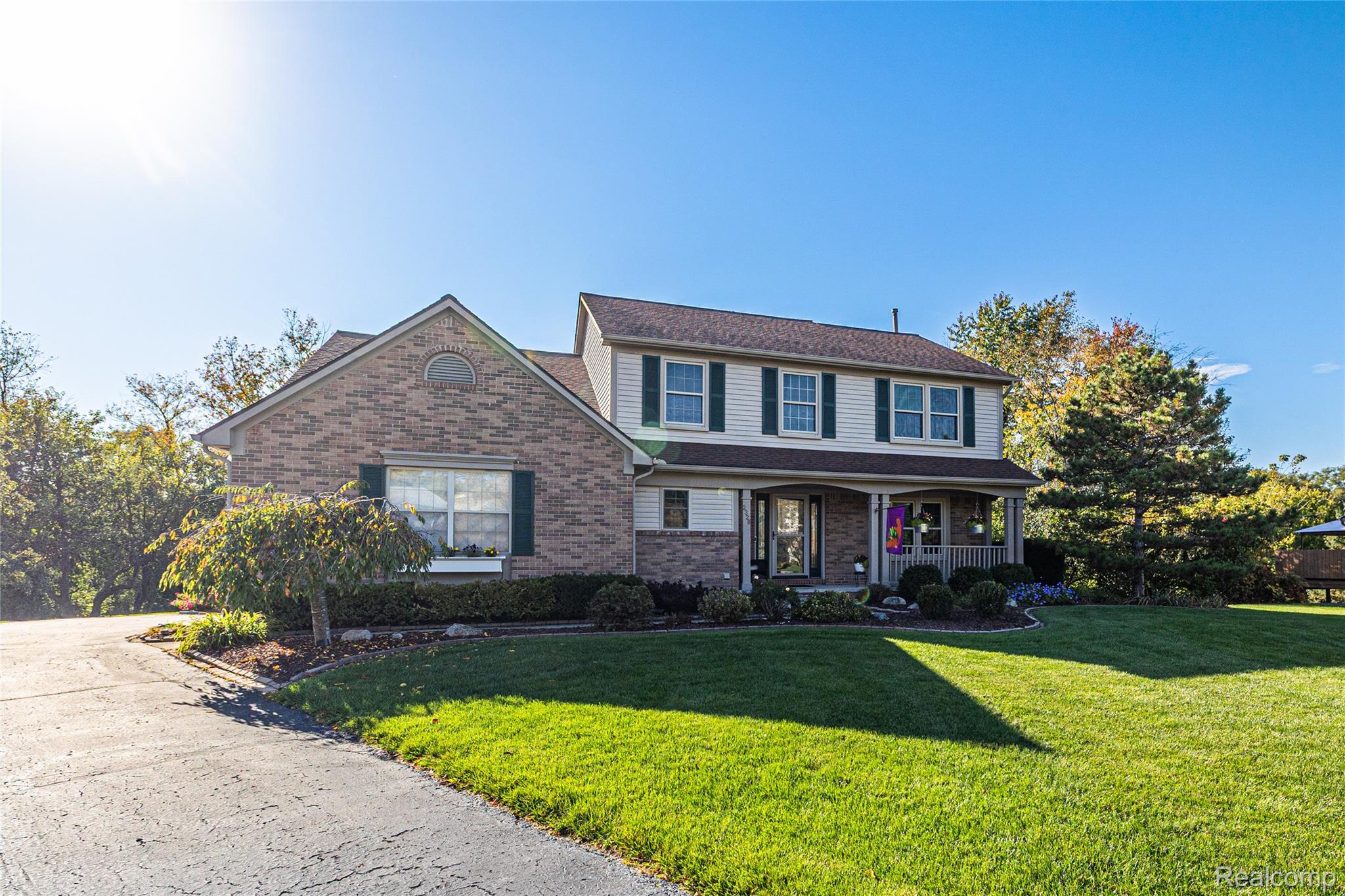 2328 Chestnut CIR
