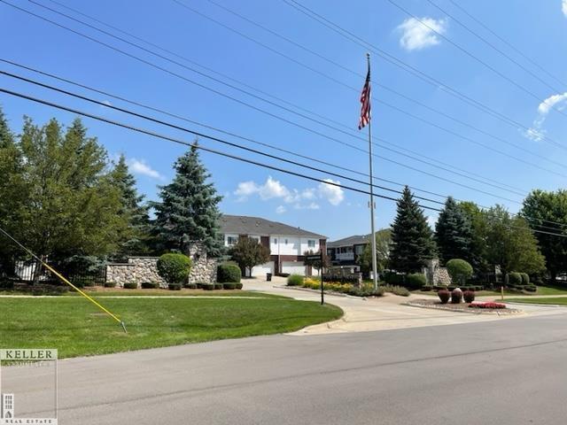 6853 Boulder Pointe Dr. #39