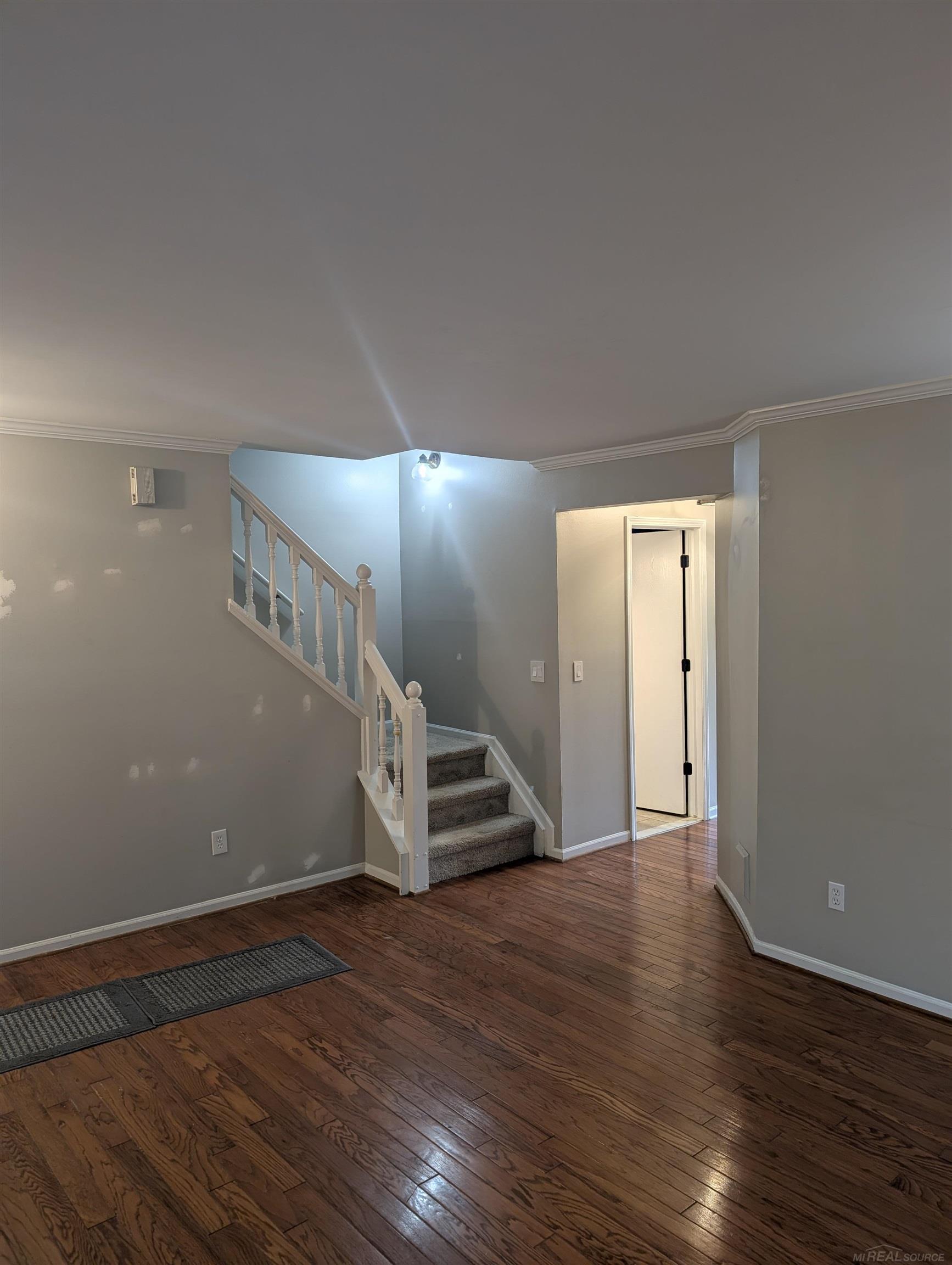 1571 Streamwood Court