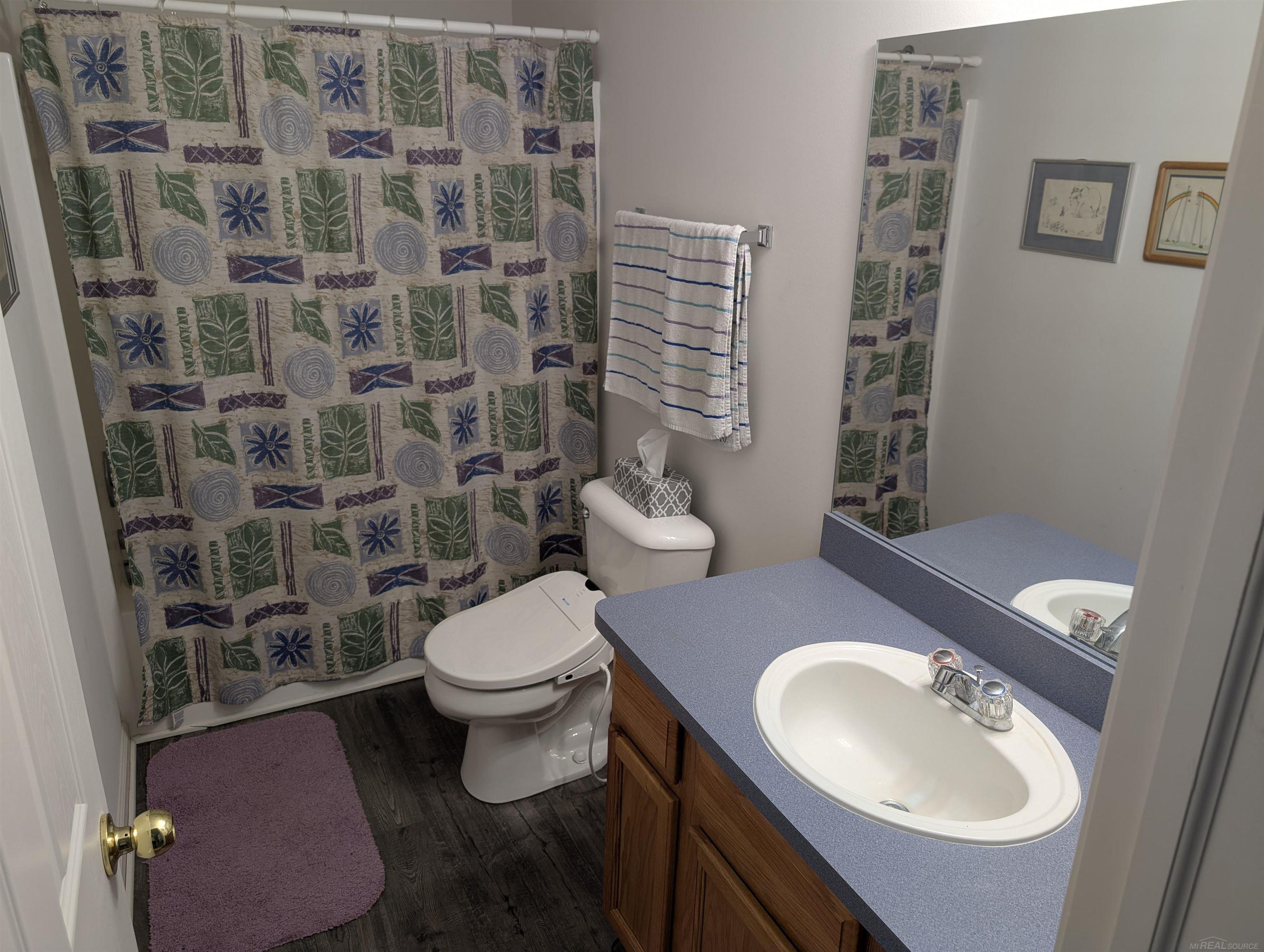 1172 Fountain View Lane