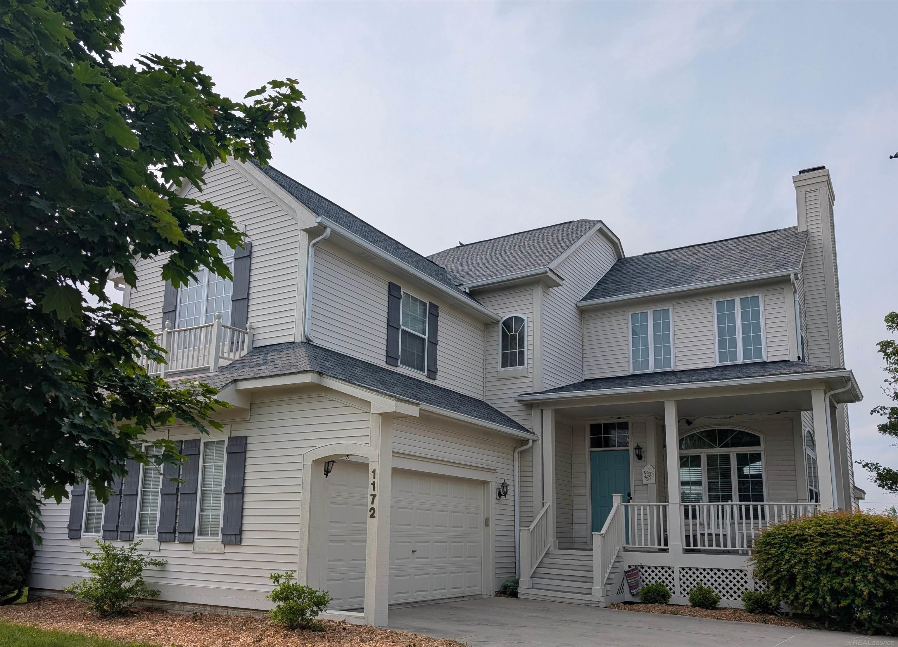 1172 Fountain View Lane