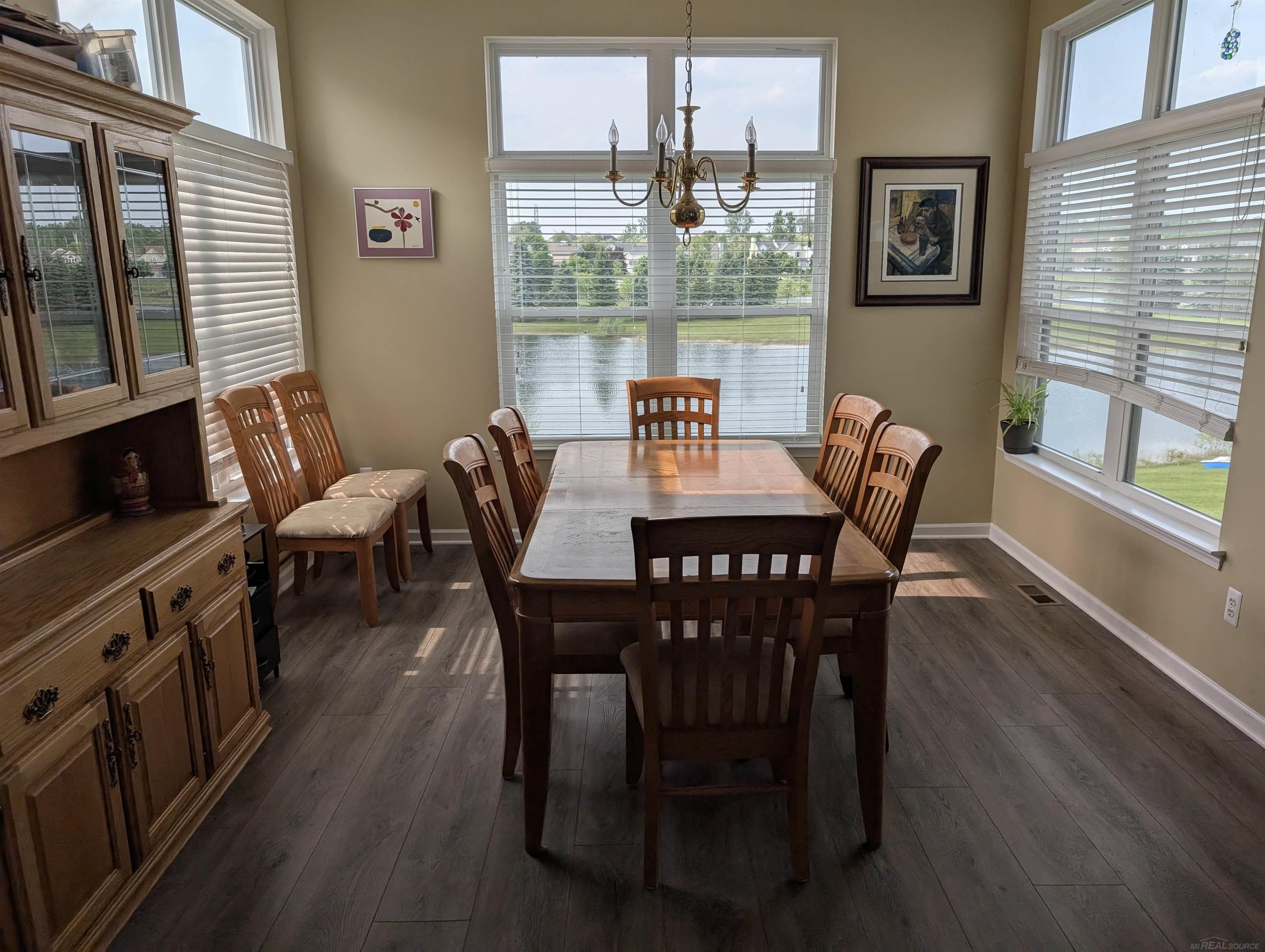 1172 Fountain View Lane