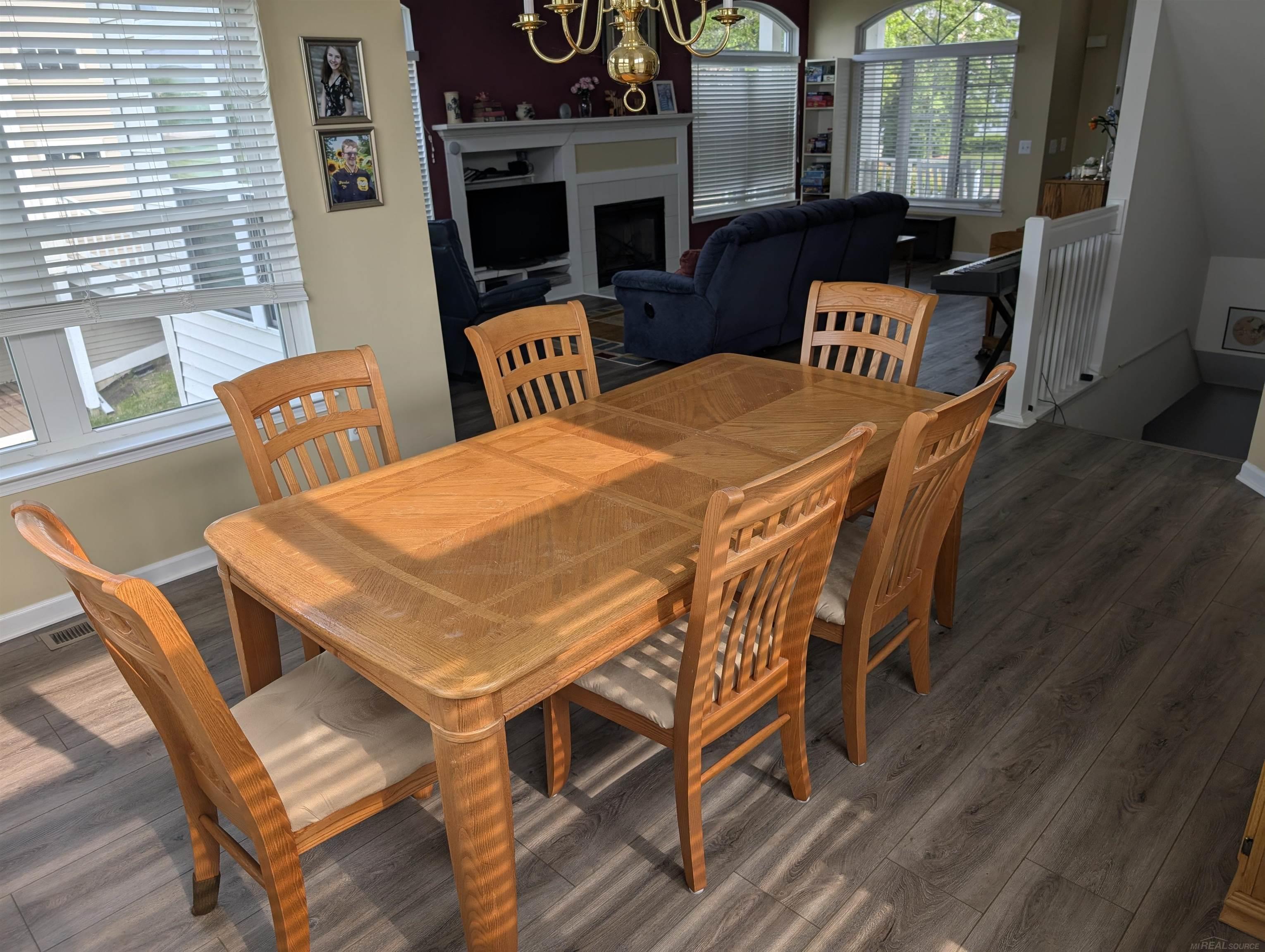 1172 Fountain View Lane