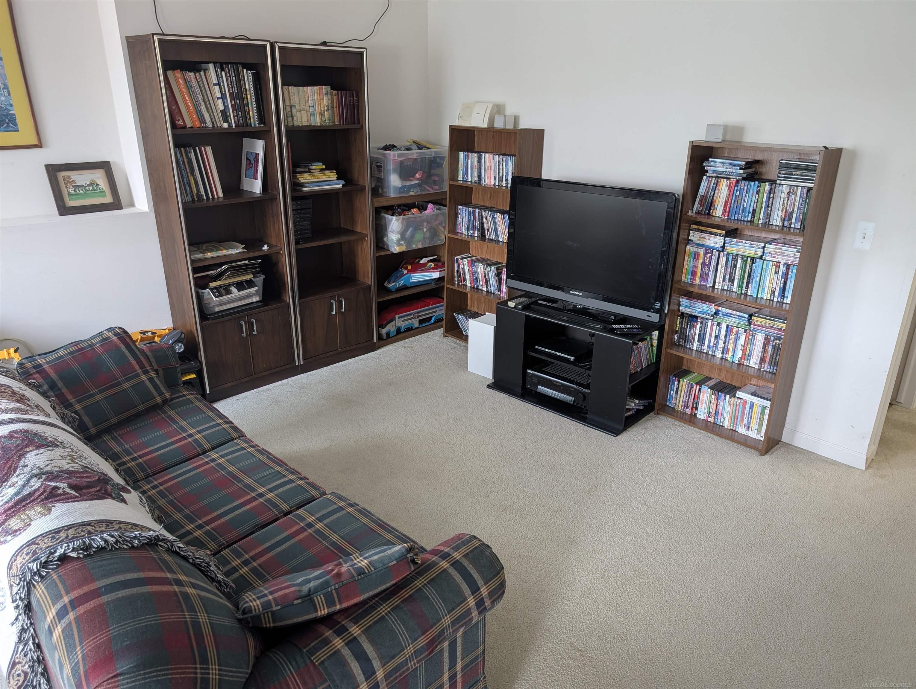 1172 Fountain View Lane