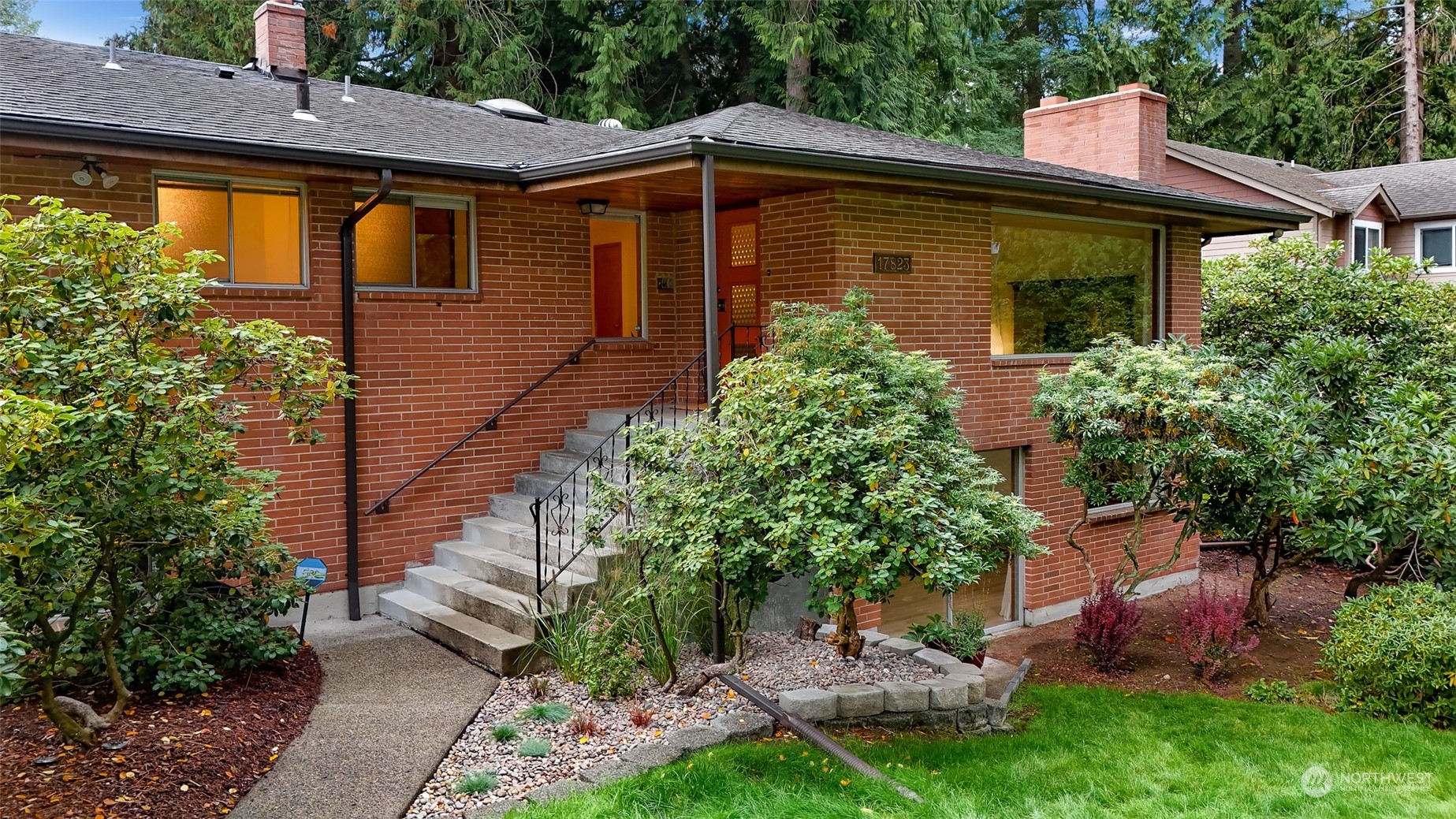 17823 29th Avenue NE