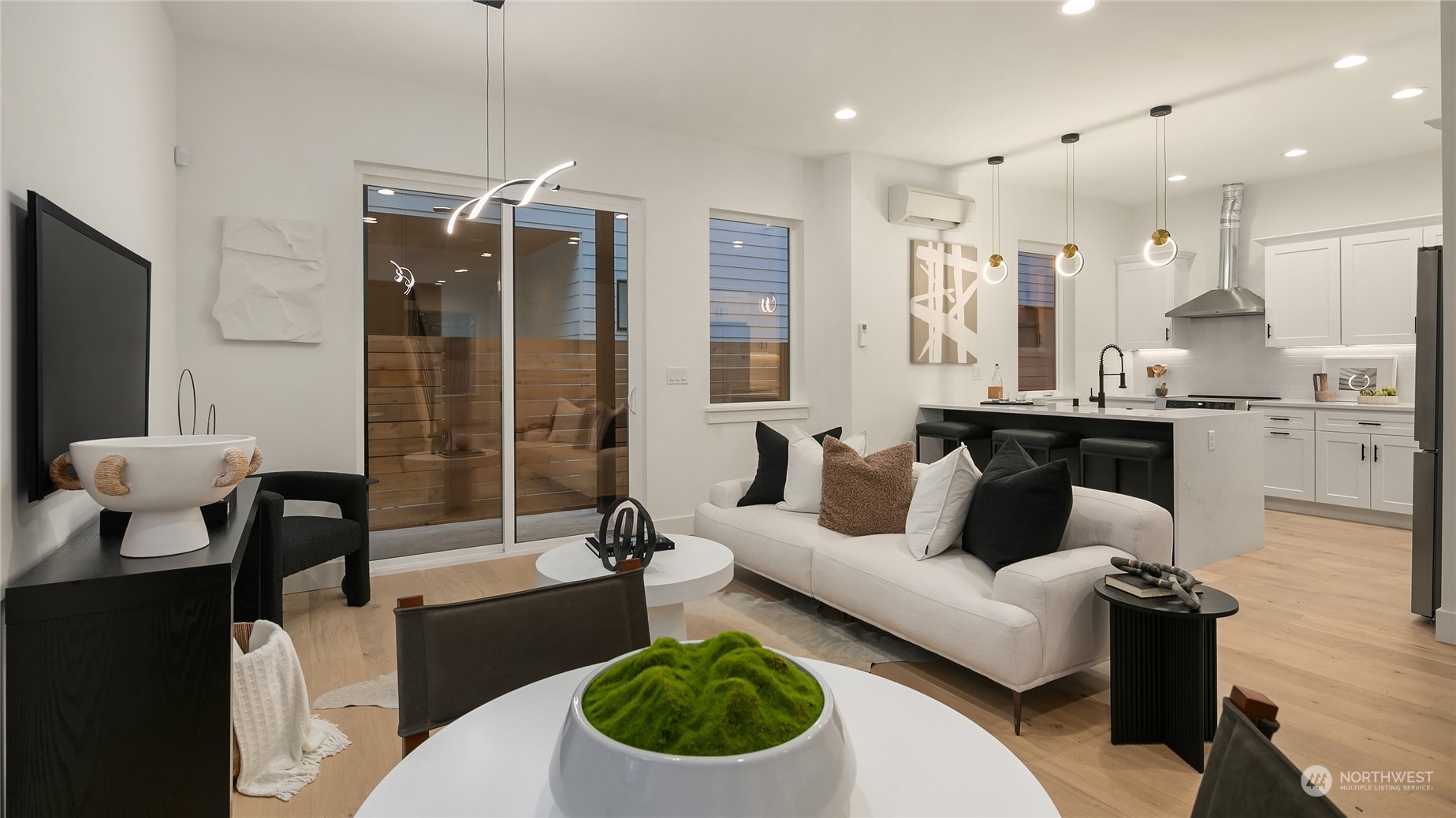 12712 82nd Avenue NE Unit: 1