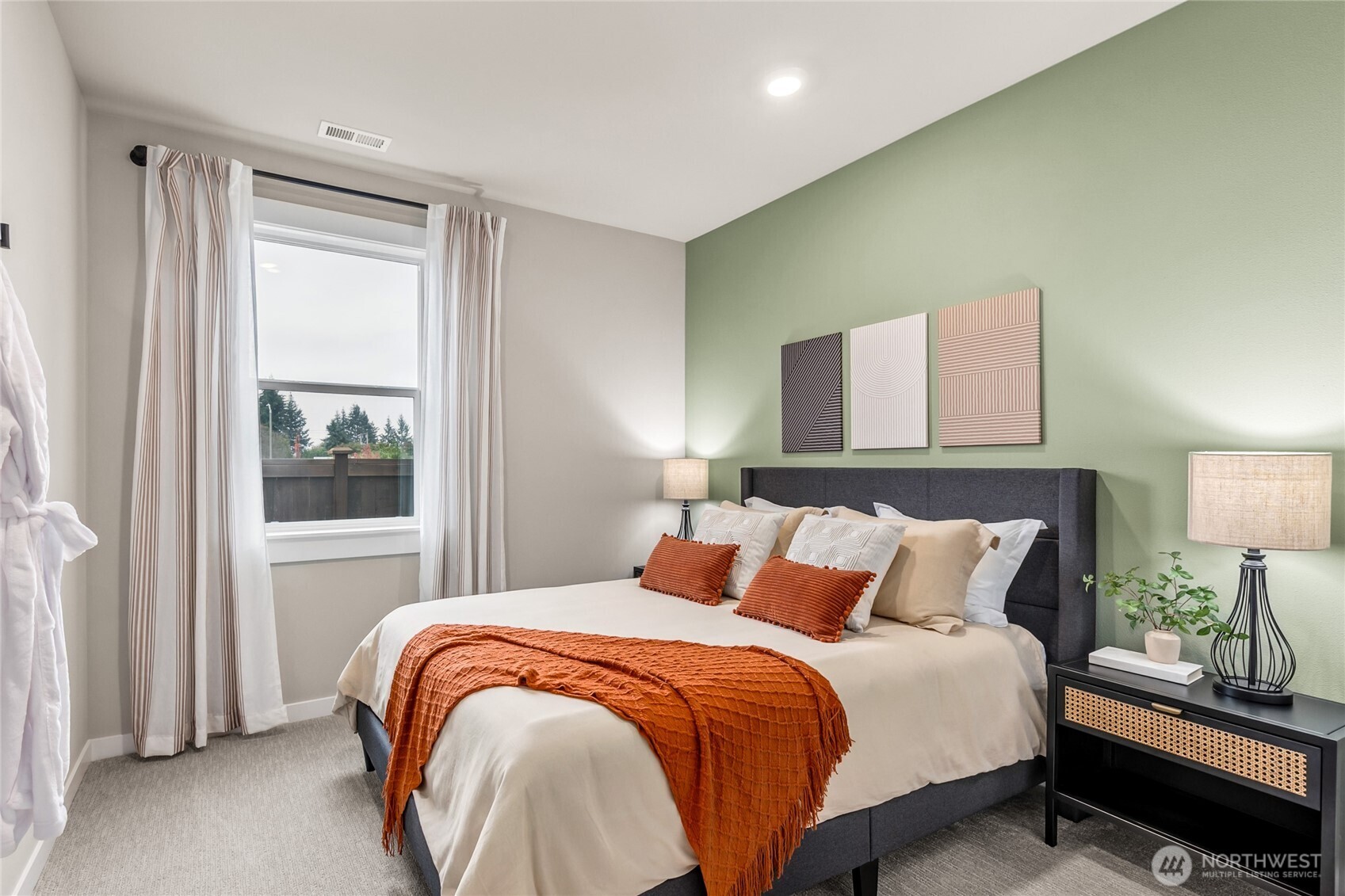 13469 NE 104th Way Unit: #4