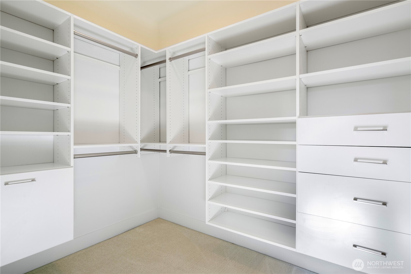215 4th Court S Unit: 8