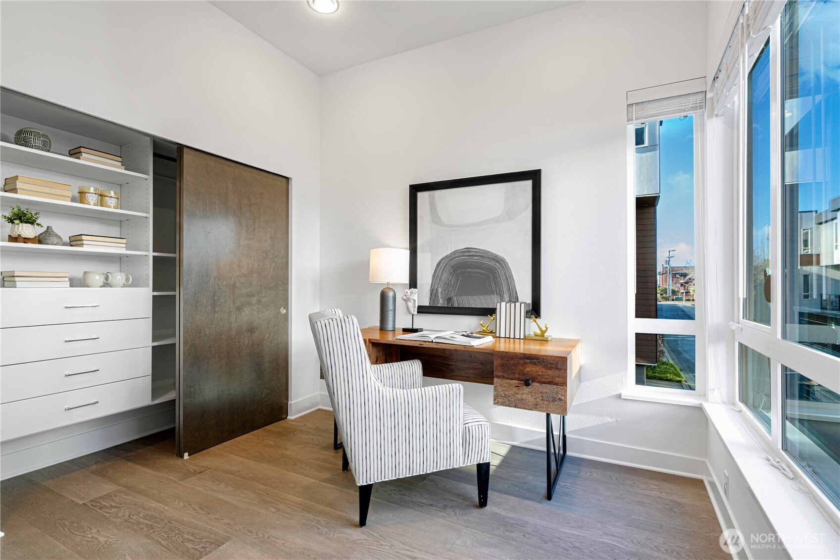 215 4th Court S Unit: 8