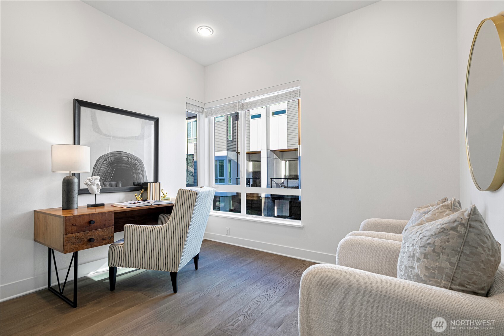 215 4th Court S Unit: 8