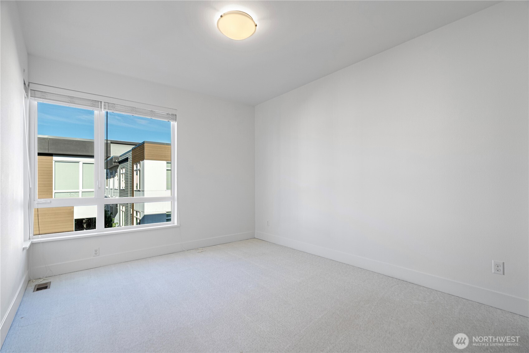 215 4th Court S Unit: 8