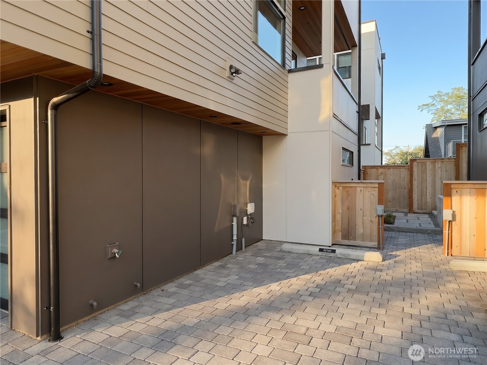 1410 A N 47th Street