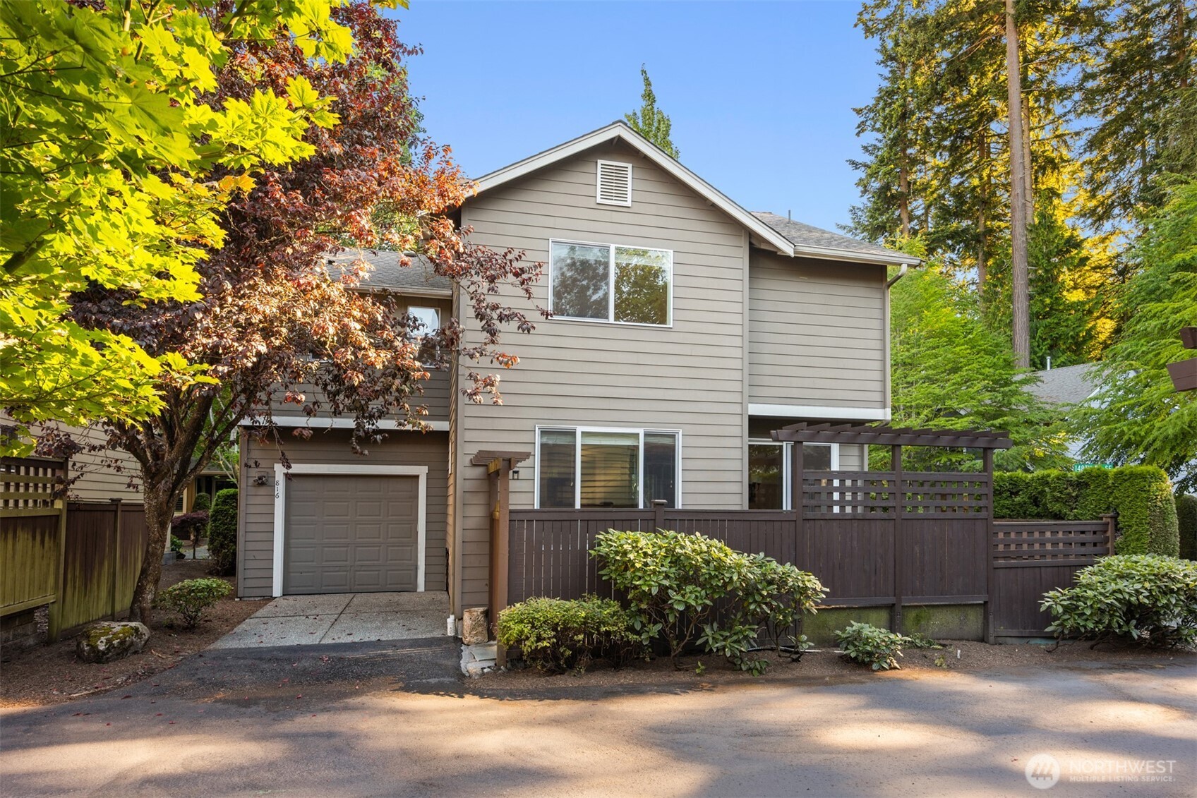 816 148th Place SE