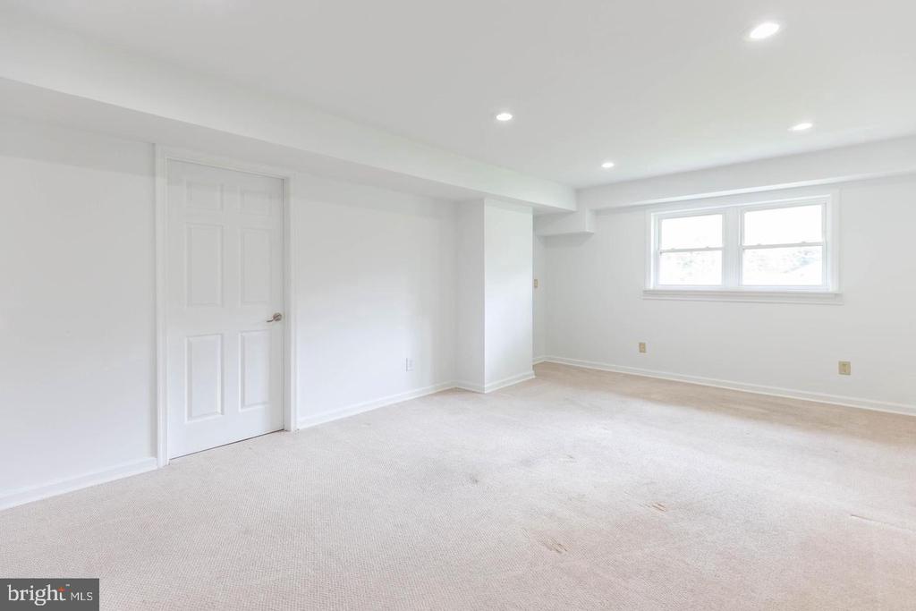4106 LAMARRE DRIVE