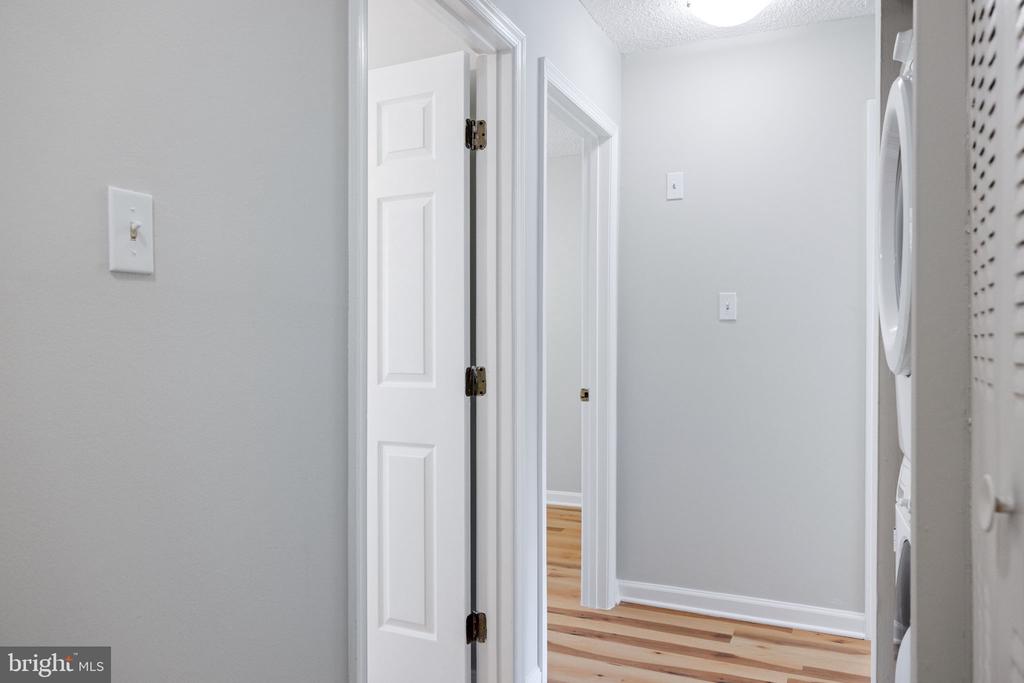 2389 SOUTHGATE SQUARE