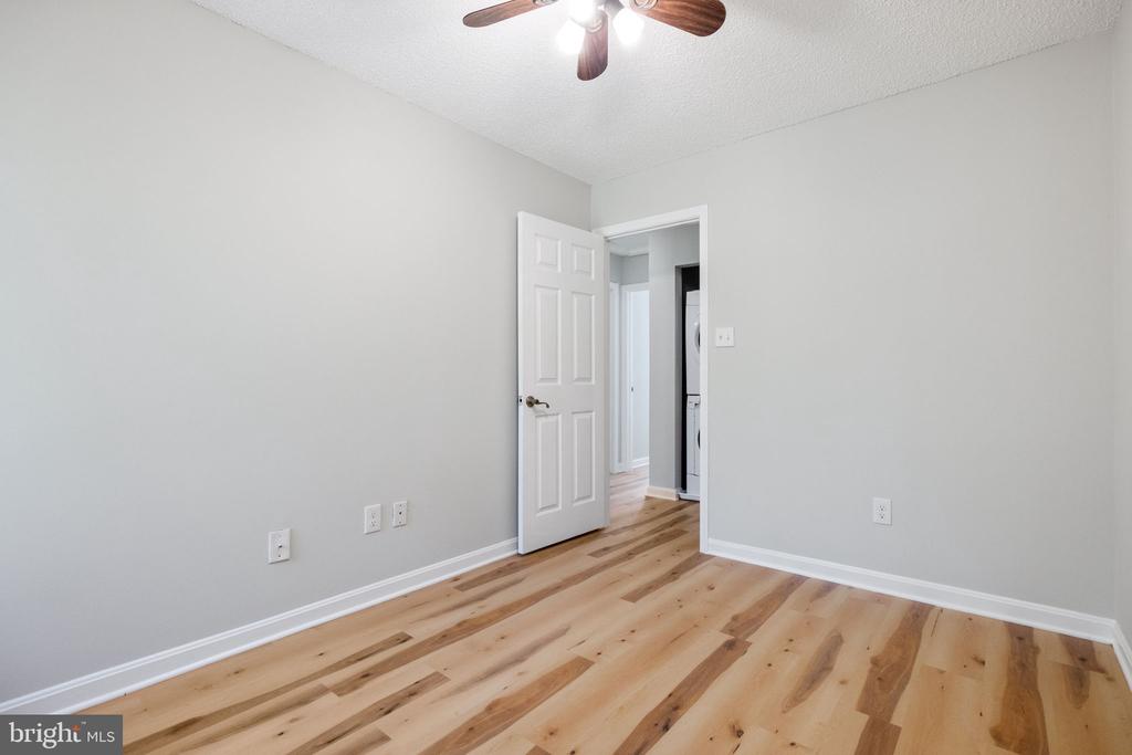 2389 SOUTHGATE SQUARE