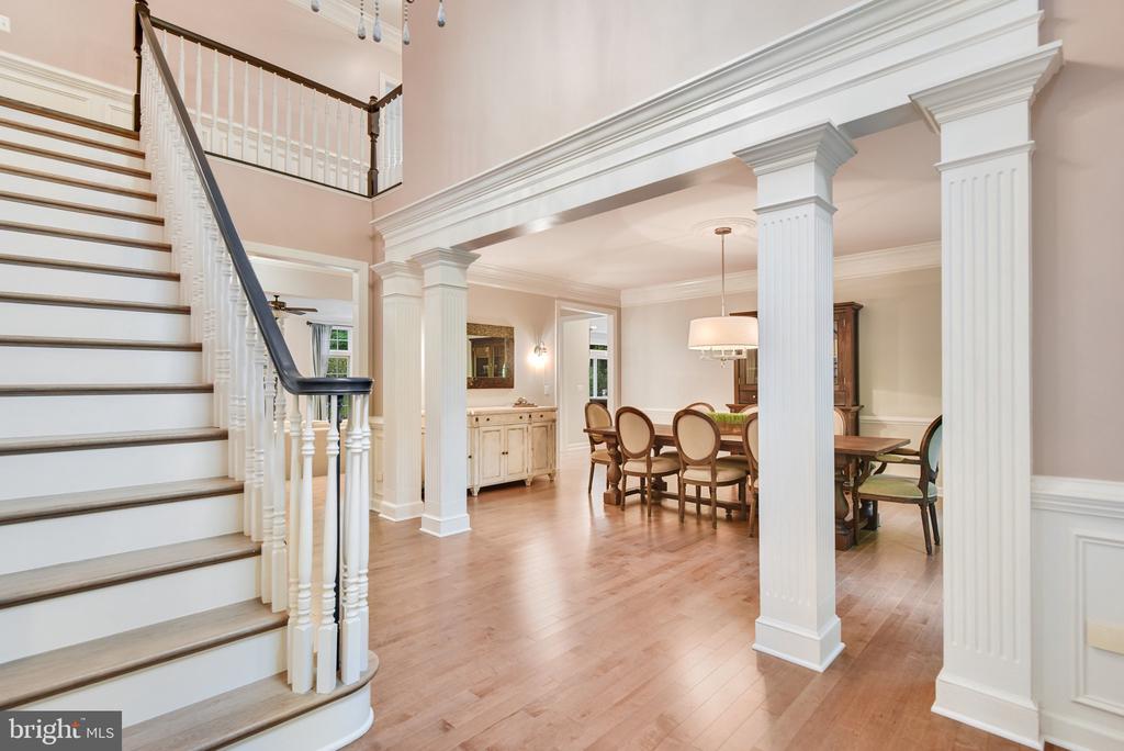 7513 DETWILLER DRIVE