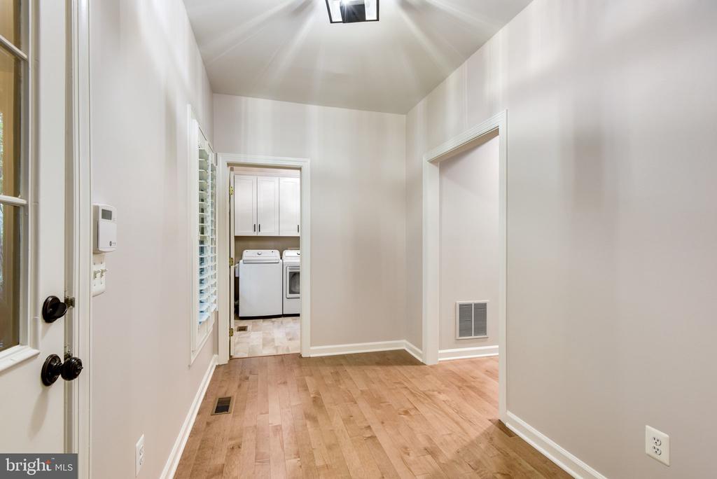 7513 DETWILLER DRIVE