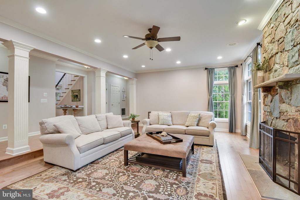 7513 DETWILLER DRIVE