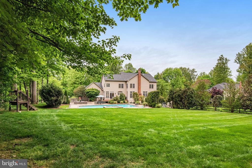 7513 DETWILLER DRIVE
