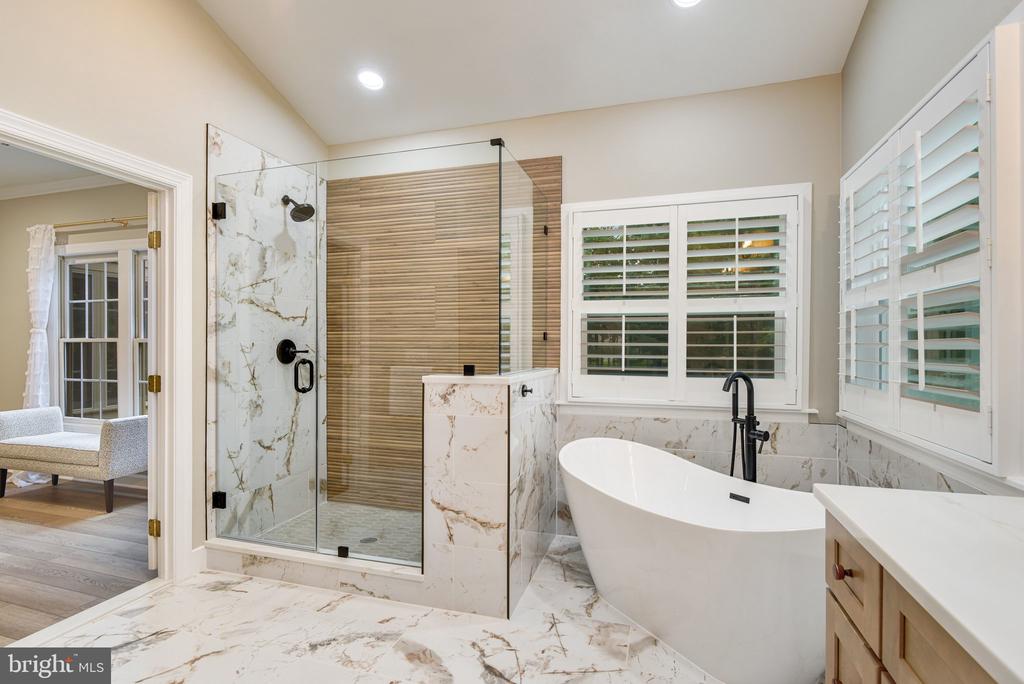 7513 DETWILLER DRIVE