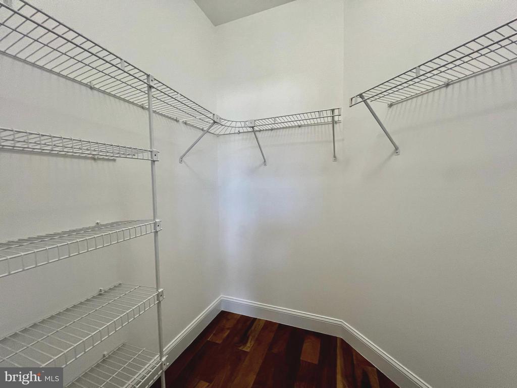46590 DRYSDALE TERRACE Unit: 201