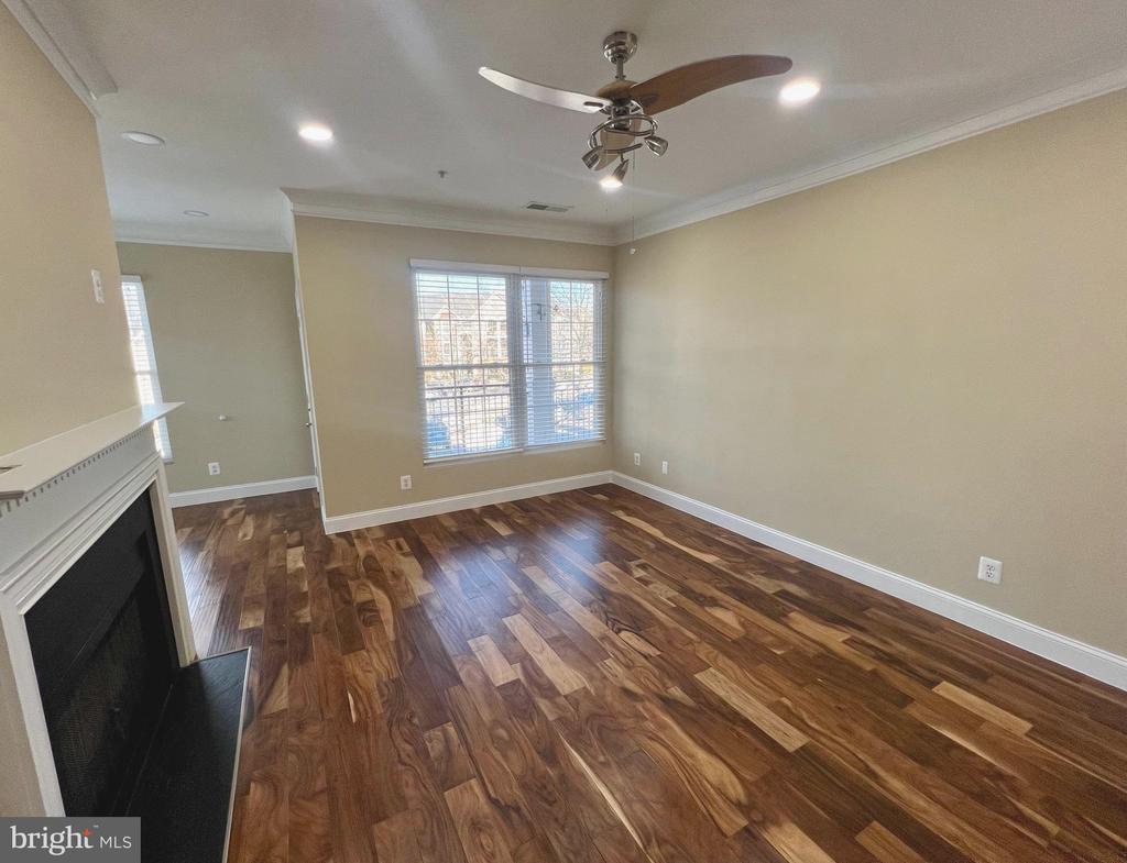46590 DRYSDALE TERRACE Unit: 201