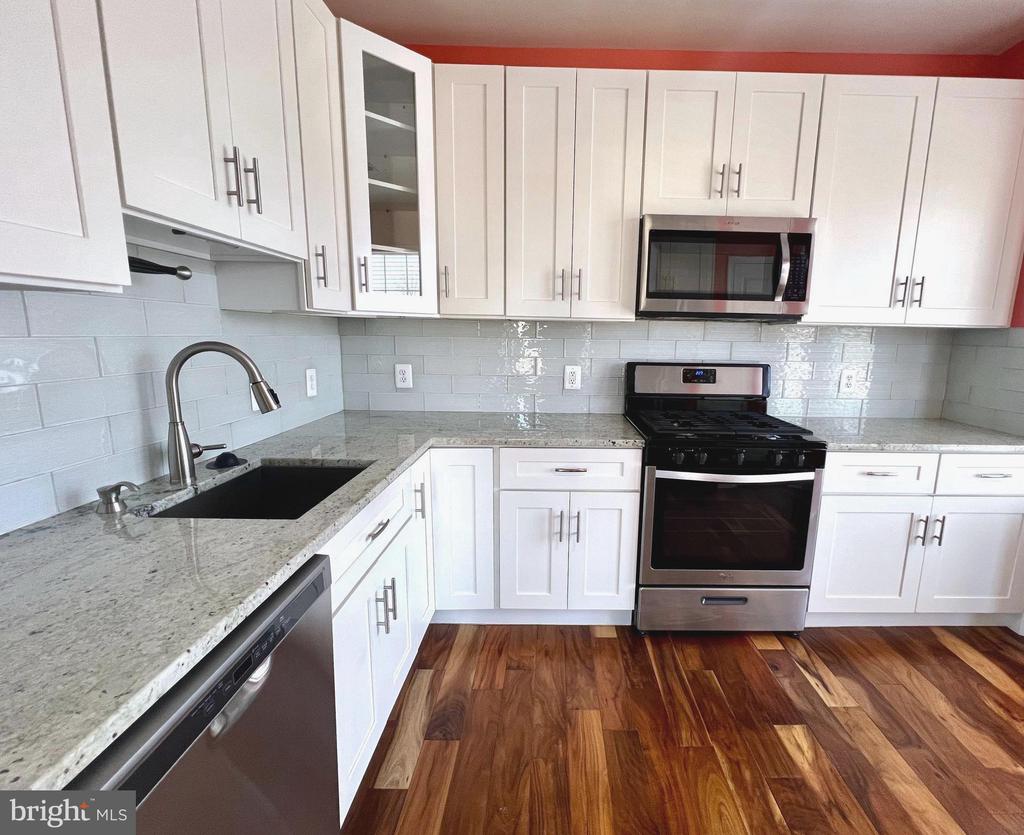 46590 DRYSDALE TERRACE Unit: 201