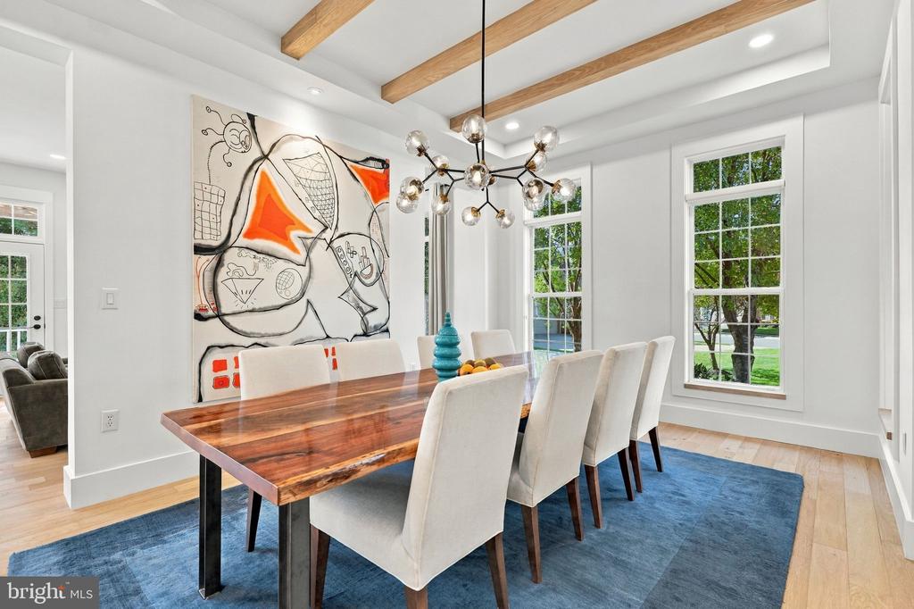 18441 LANIER ISLAND SQUARE