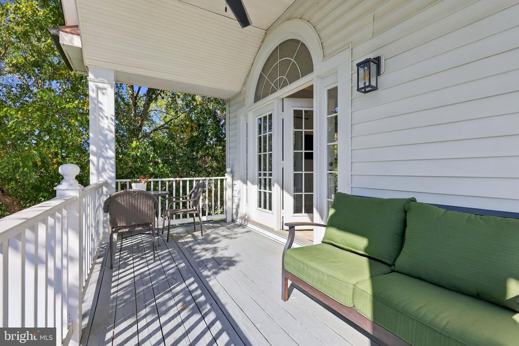 18441 LANIER ISLAND SQUARE