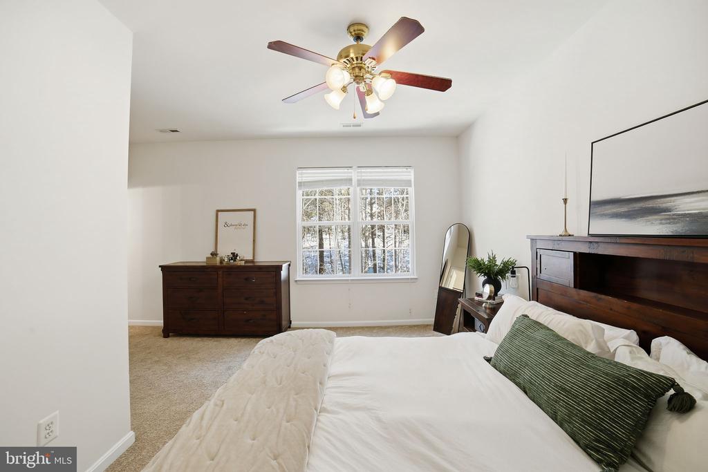 11103 SATURN COURT