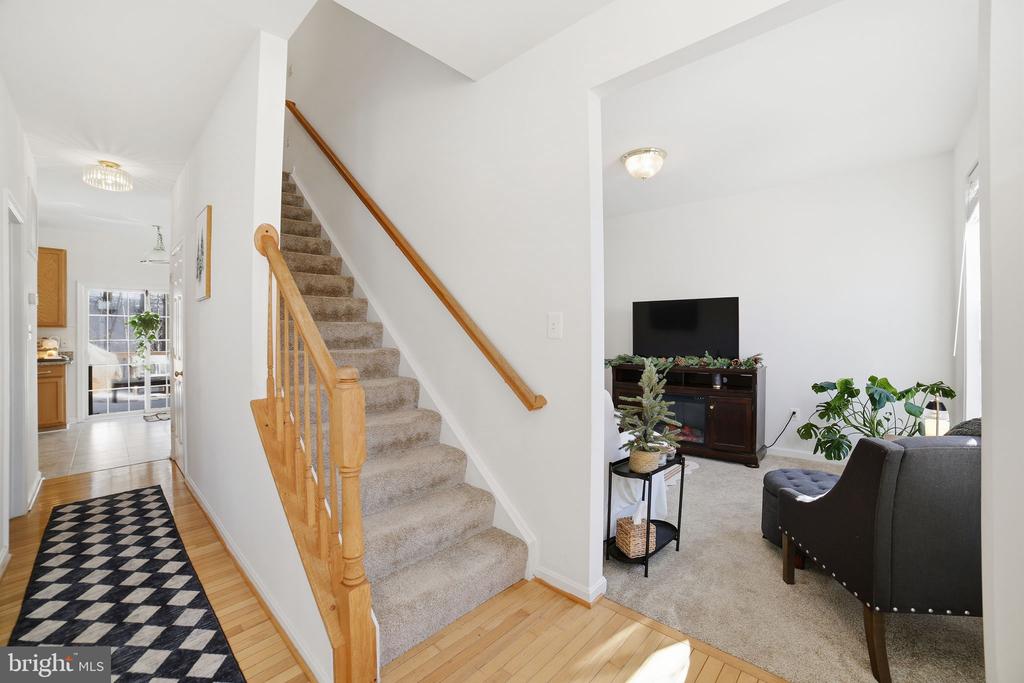 11103 SATURN COURT