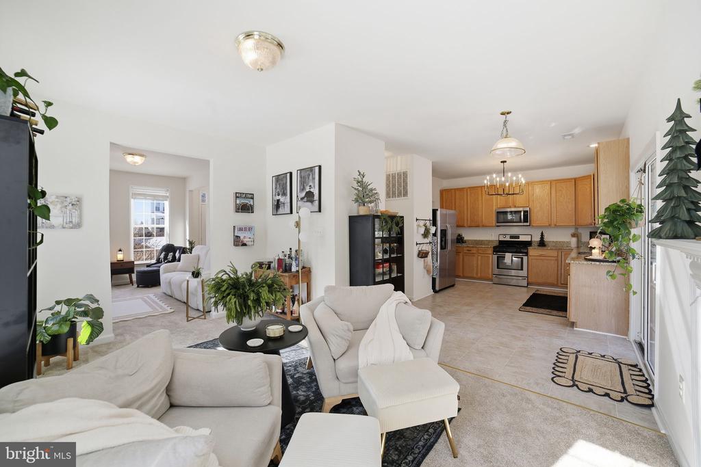 11103 SATURN COURT