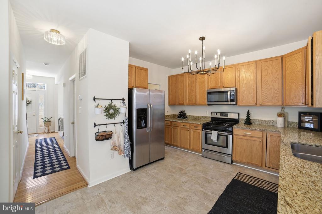 11103 SATURN COURT