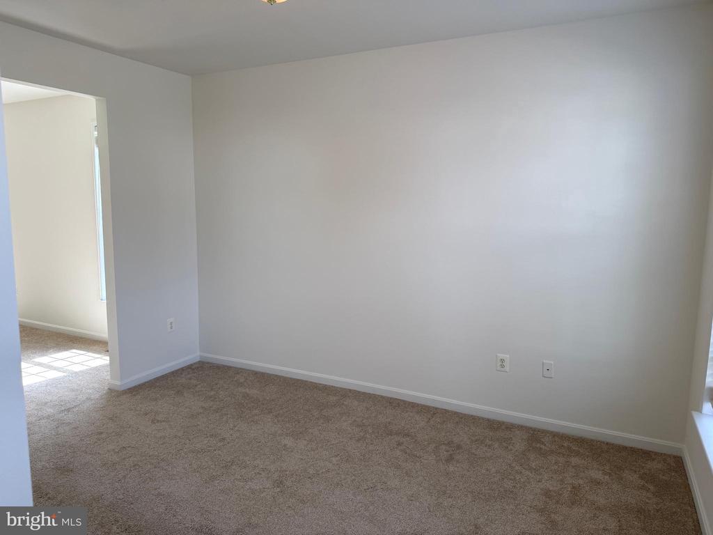 11103 SATURN COURT