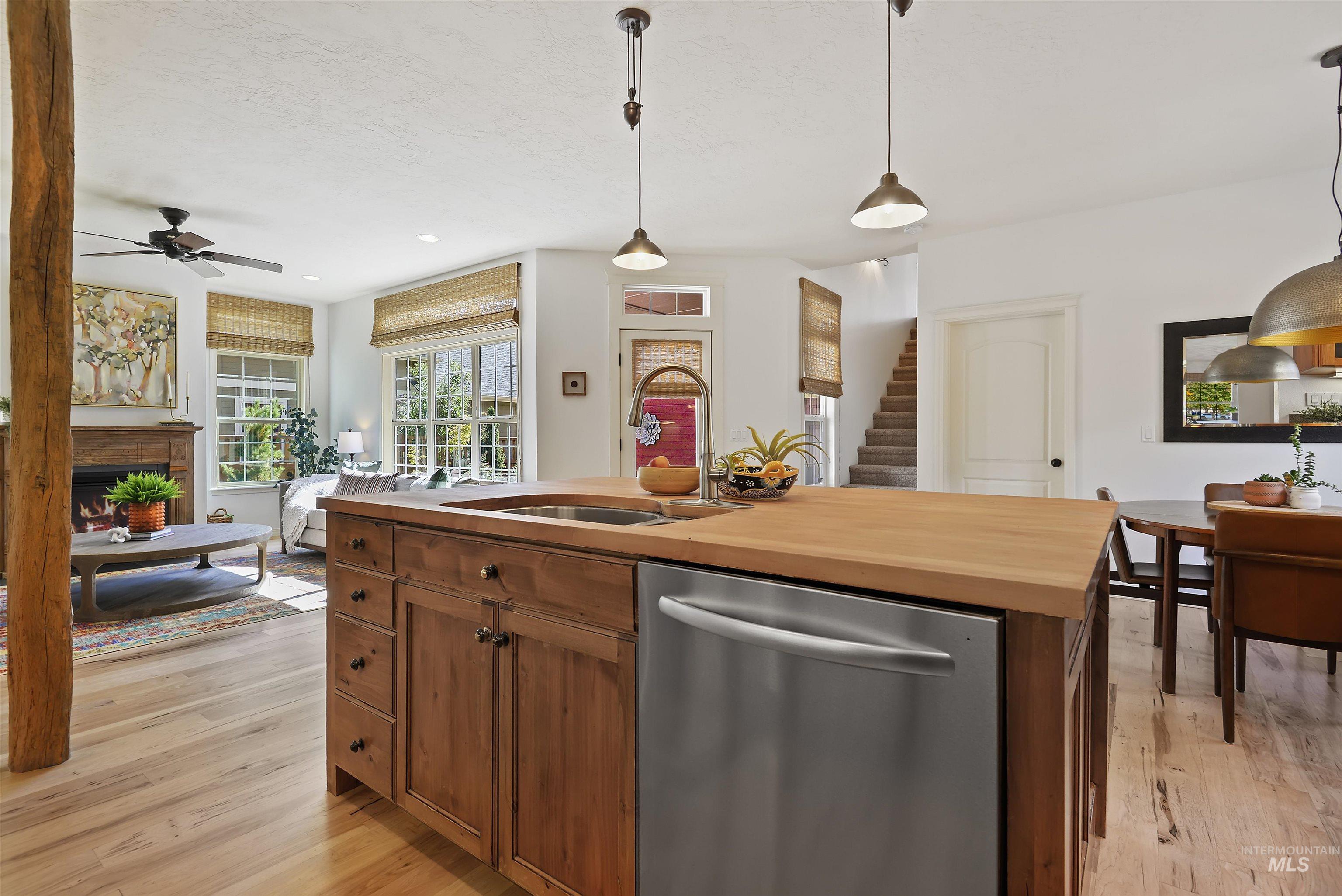 5377 W Parsons Drive