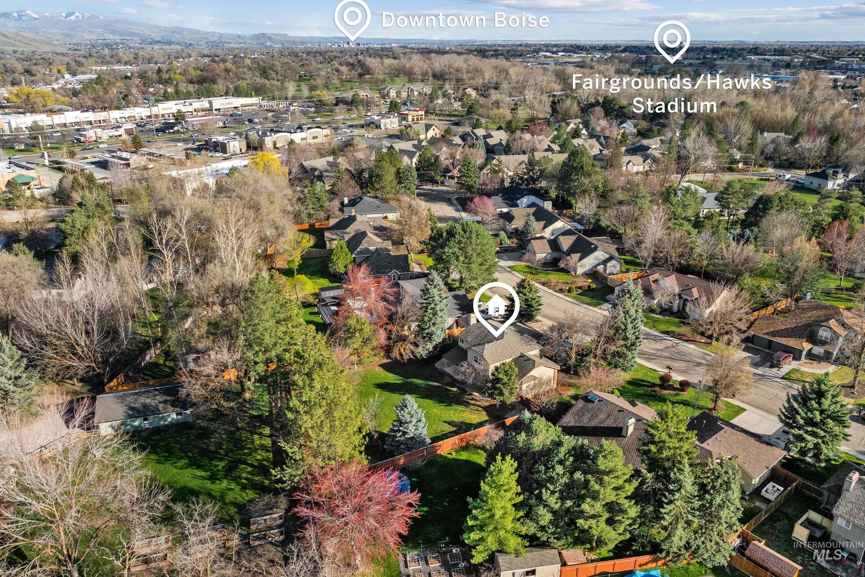 4993 N Rivervista Way