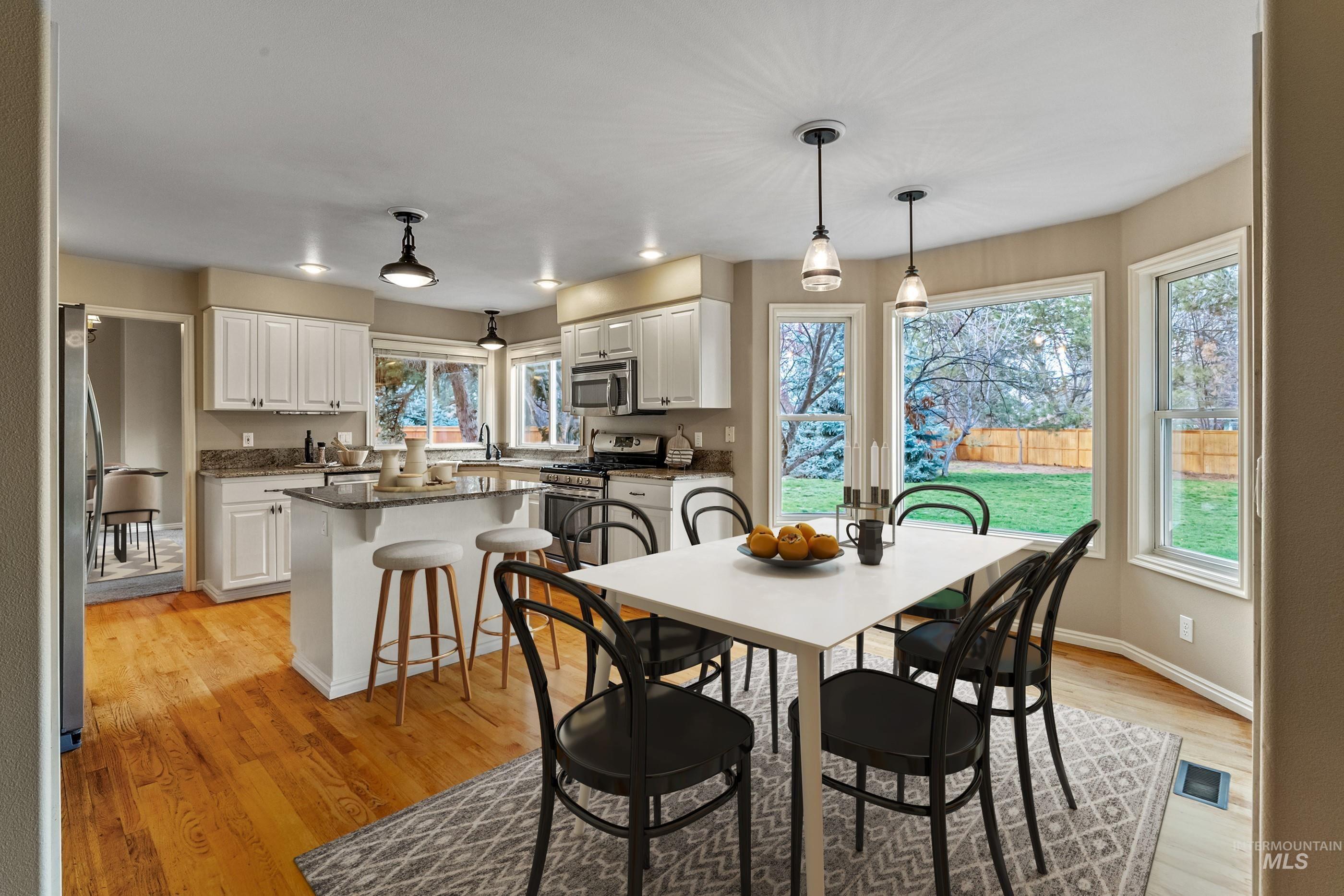 4993 N Rivervista Way