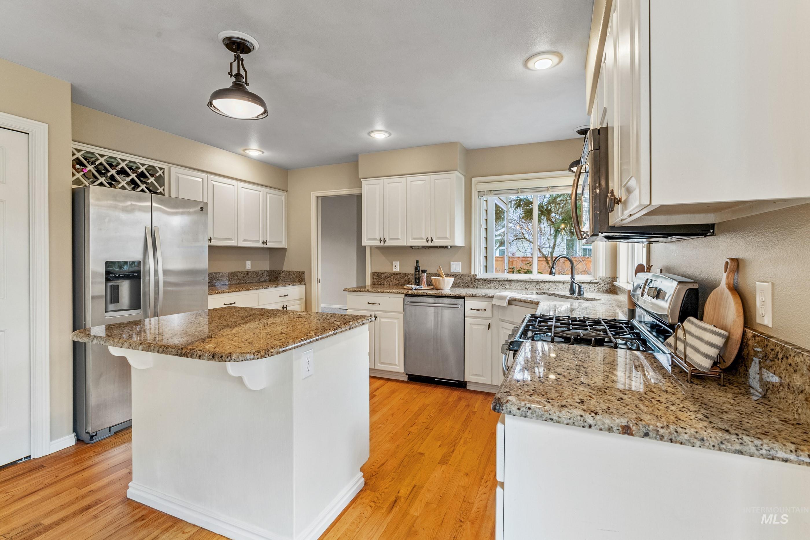 4993 N Rivervista Way