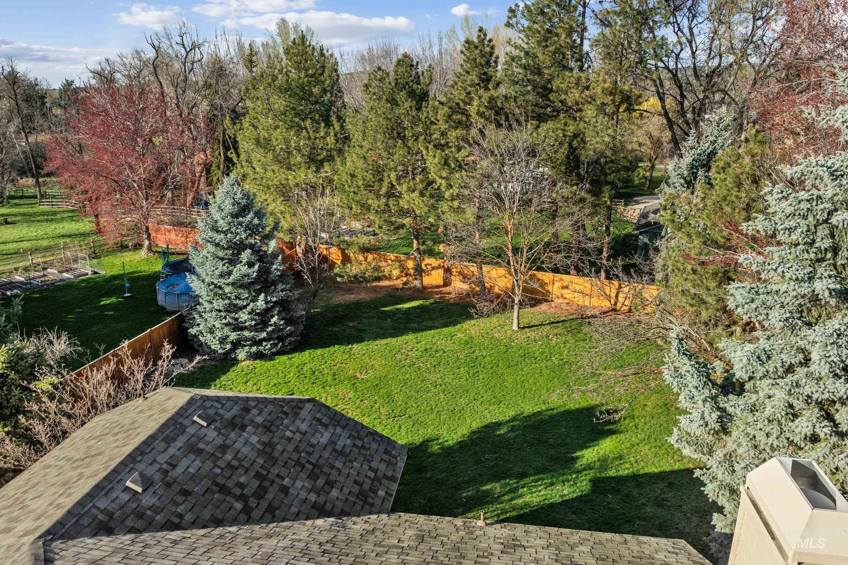 4993 N Rivervista Way