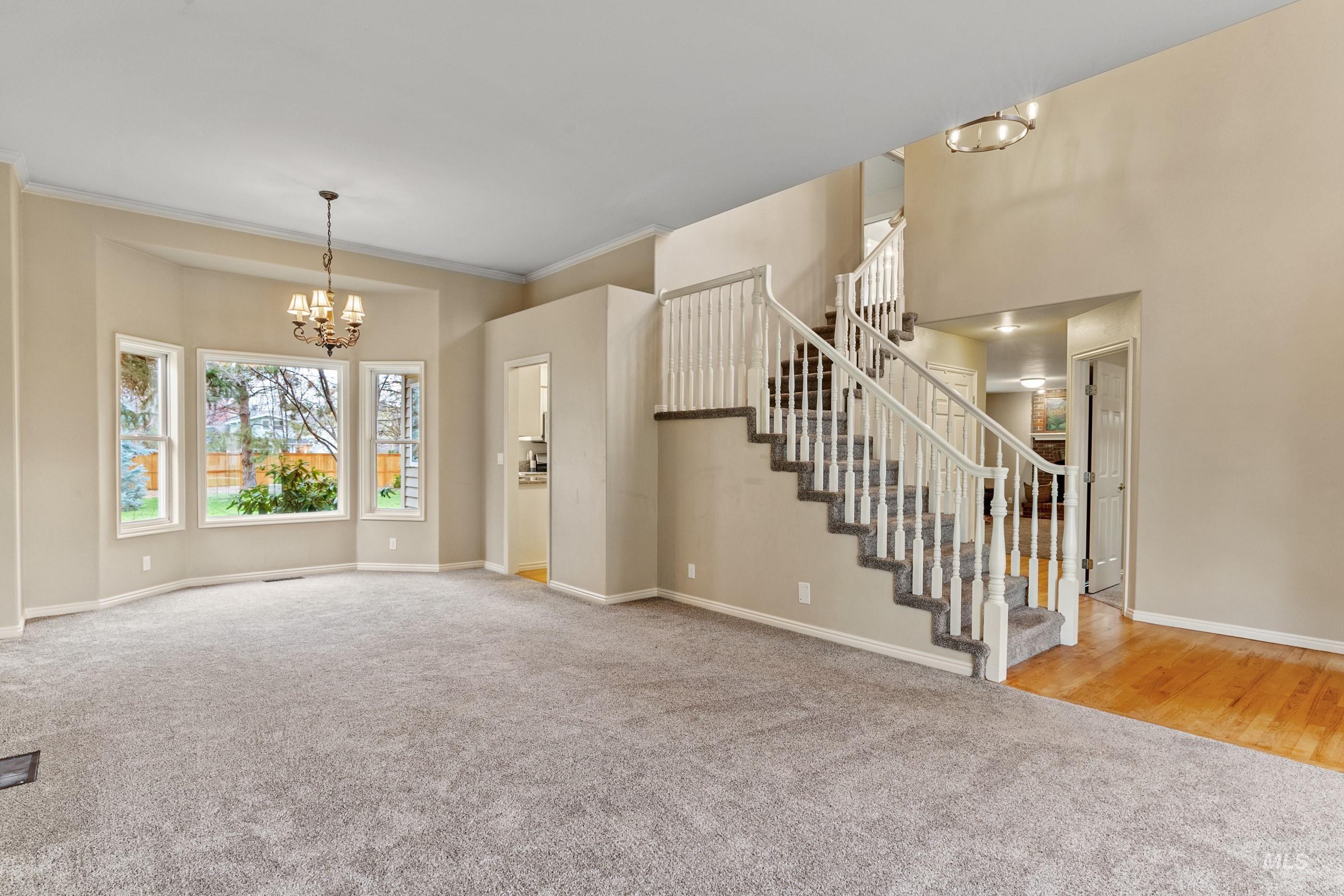 4993 N Rivervista Way